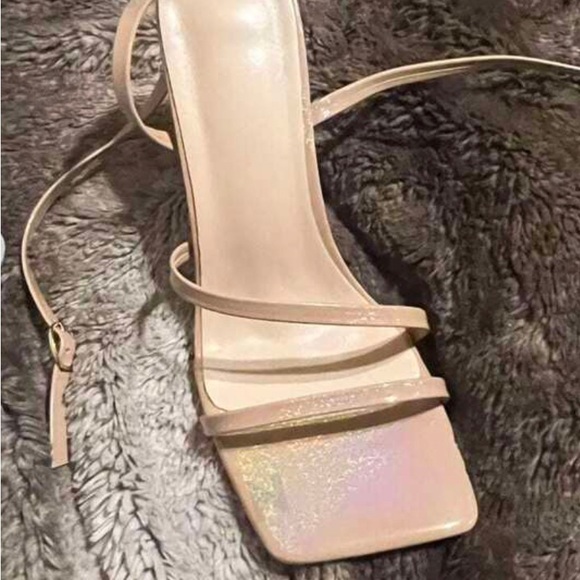 Nude Strappy chunky heels - NBW - Picture 5 of 5